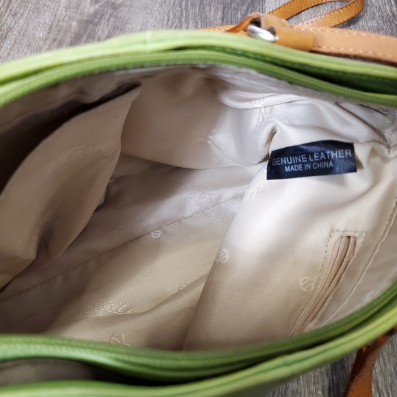 EUC Fossil leather lime handbag - Picture 7 of 8